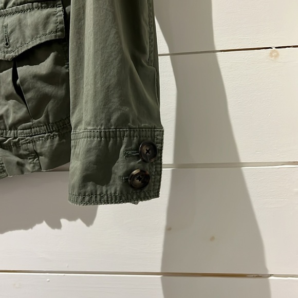 Khaki green , light canvas cotton jacket . Like new , gorgeous quality - Picture 4 of 5